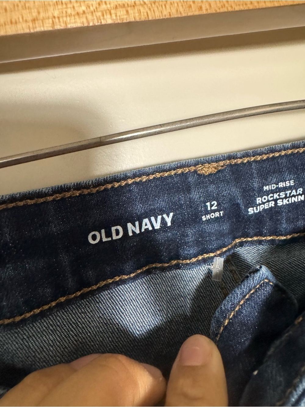 Old Navy Mid Rise Skinny Jeans Blue Dark Wash Stretch 5Pocket Women’s 12 Short - Picture 4 of 6